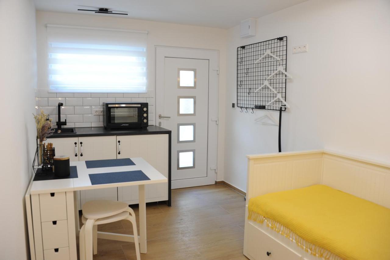 Studio-Apartment Kontaktloser Check-In Meckenbeuren Eksteriør bilde
